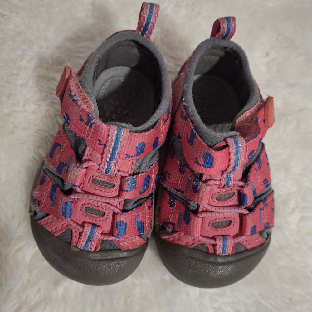 Keen Pink Newport Water Toddler Sandals Size 4.